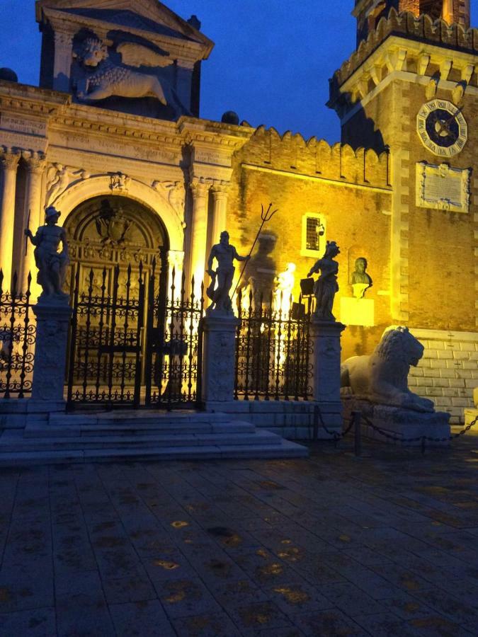 Gioiello Di Venezia, Suite Calle Del Forno Bagian luar foto